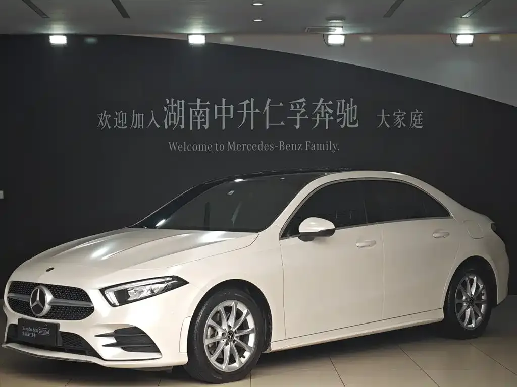 Mercedes-Benz A-Class — фото 1