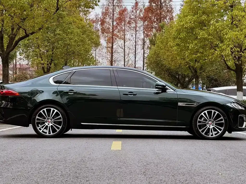 Jaguar XFL — фото 3