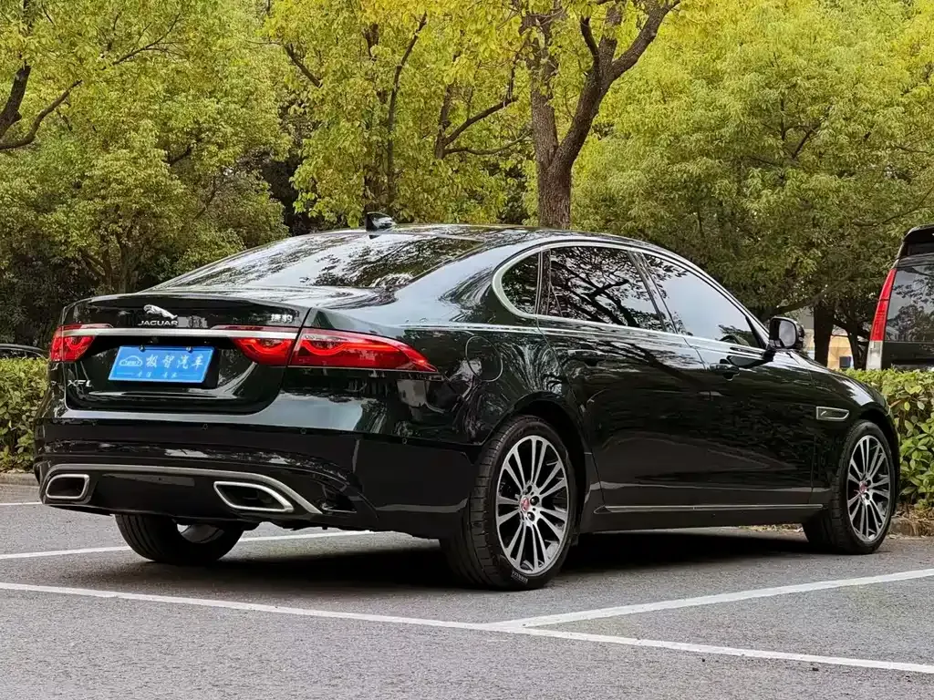Jaguar XFL — фото 10