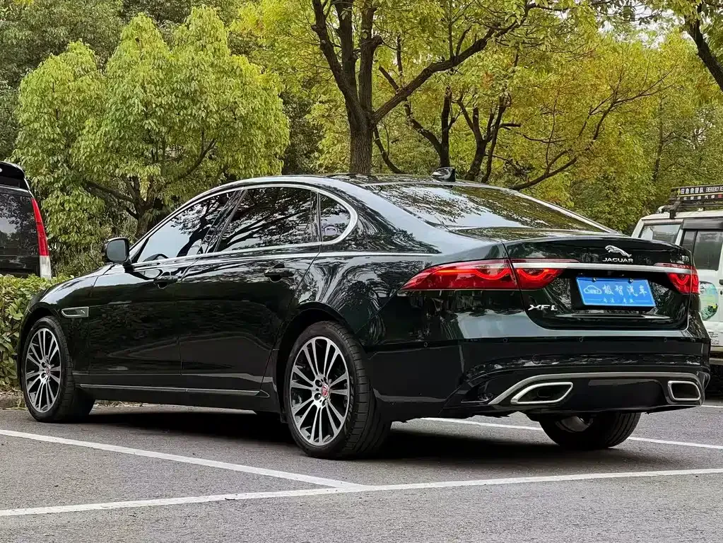 Jaguar XFL — фото 7