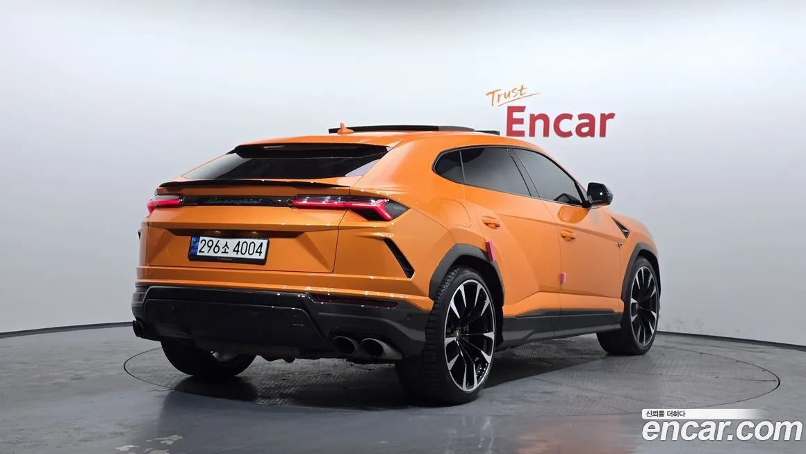 Lamborghini Urus — фото 2