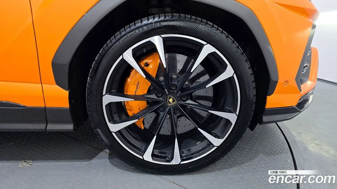 Lamborghini Urus — фото 5