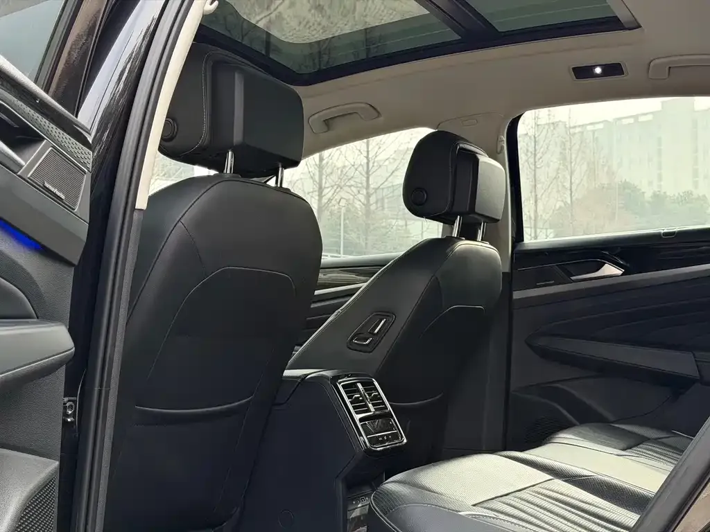 Volkswagen Passat — фото 2