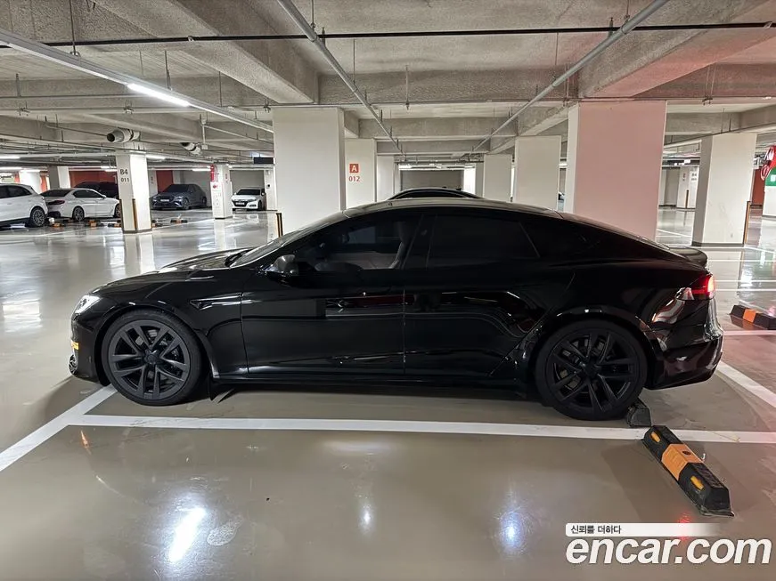 Tesla Model S — фото 9