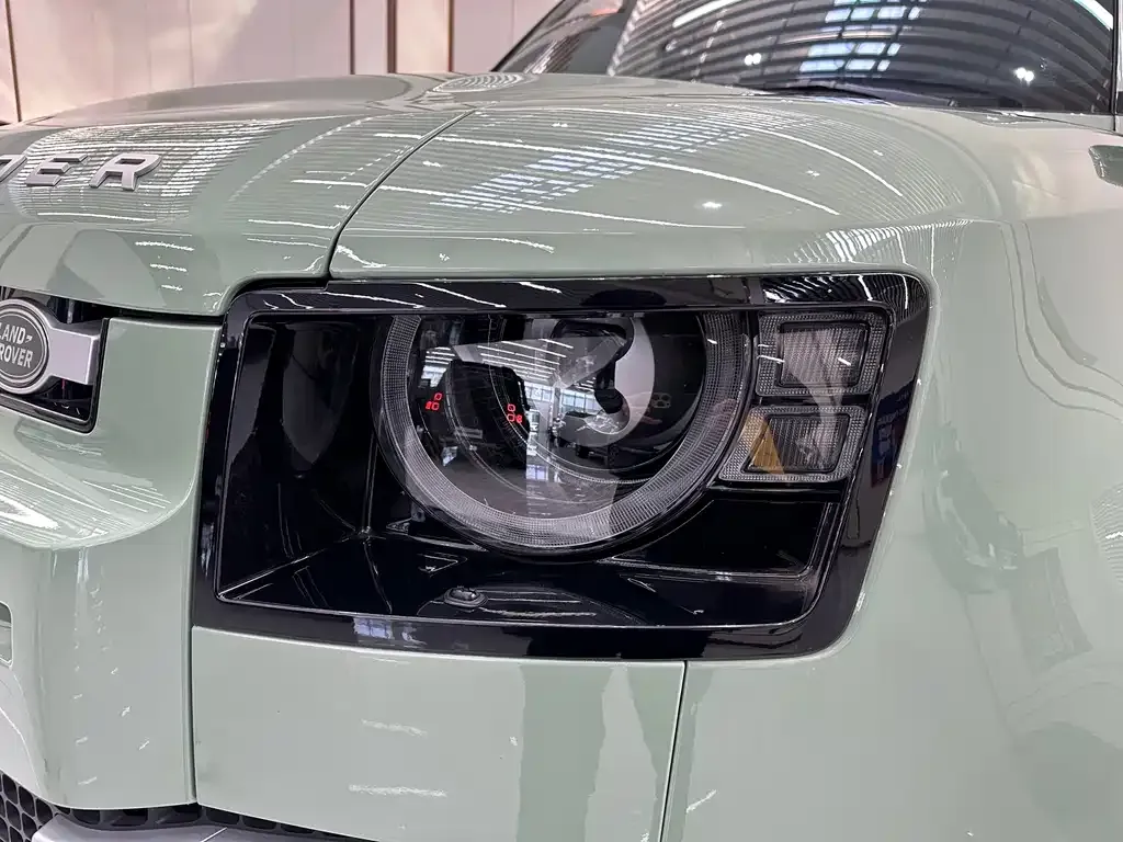 Land Rover Defender — фото 5