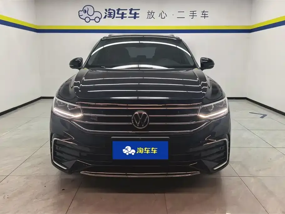 Volkswagen Tiguan L — фото 2