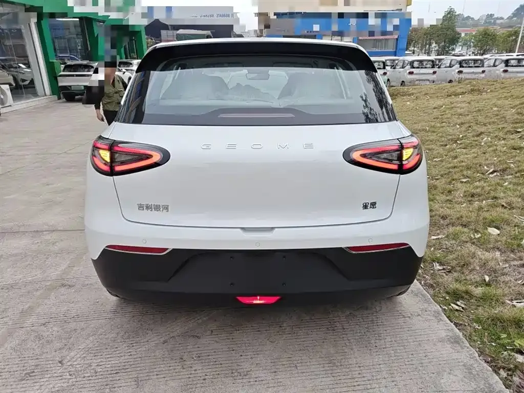Geely Starburst — фото 6