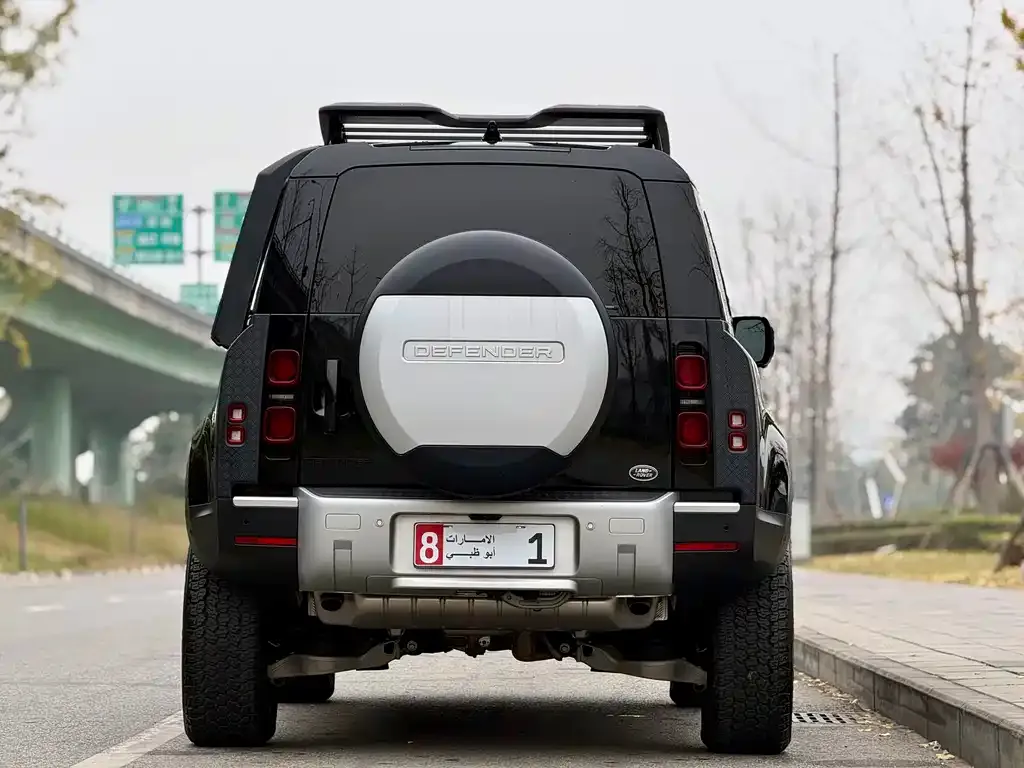 Land Rover Defender — фото 2