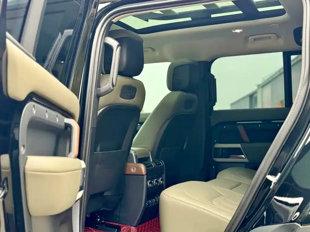Land Rover Defender — фото 9