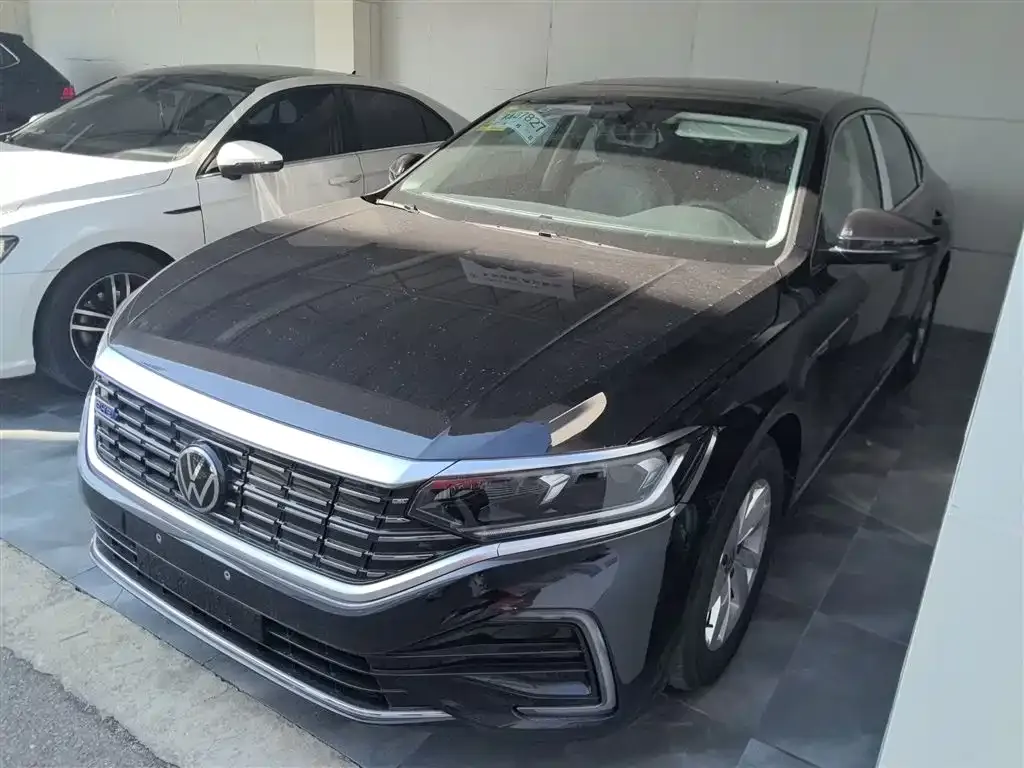Volkswagen Passat New Energy — фото 2