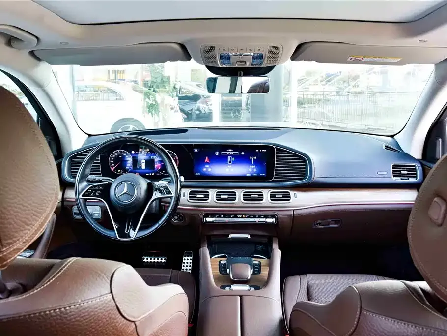 Mercedes-Benz GLS — фото 4