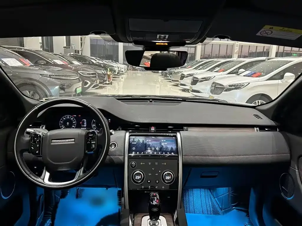 Land Rover Discovery Sport — фото 10