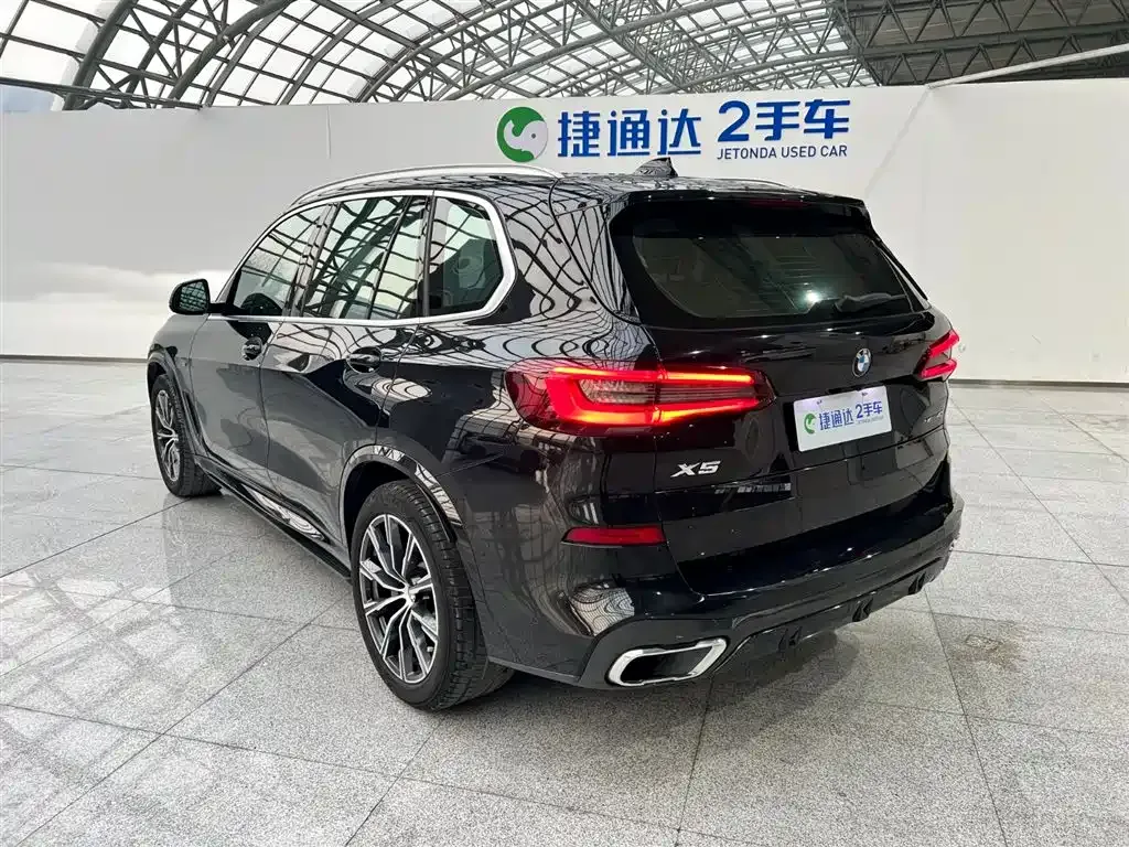 BMW X5 (Import) — фото 7