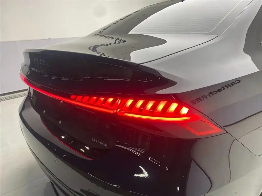 Audi A7L — фото 3