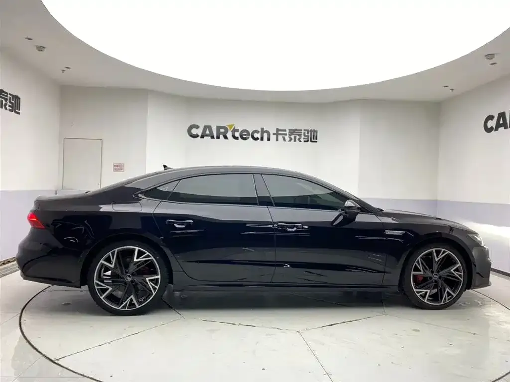 Audi A7L — фото 4
