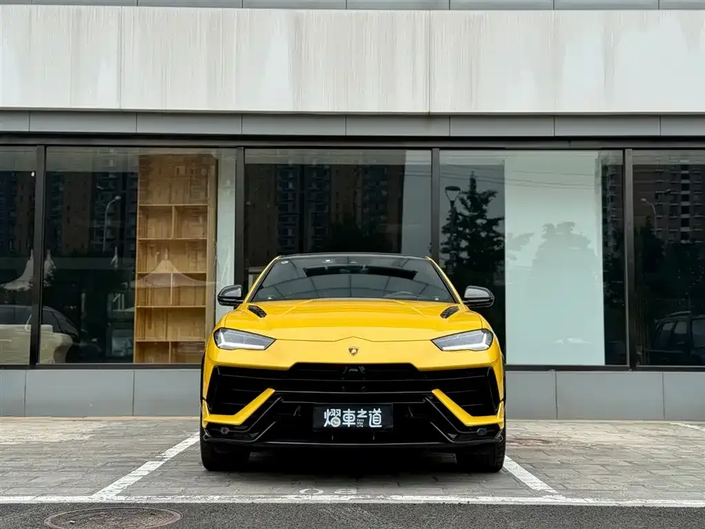Lamborghini Urus — фото 5