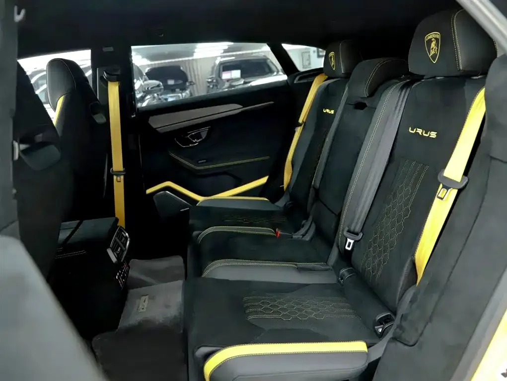 Lamborghini Urus — фото 7