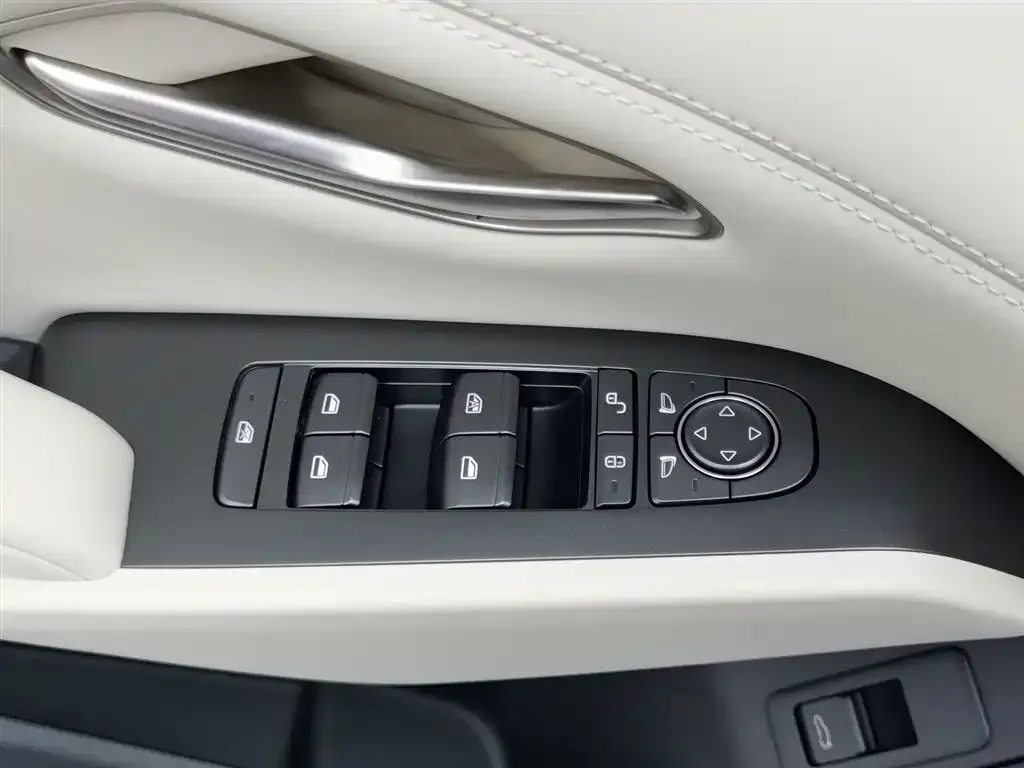 BYD Qin L — фото 4