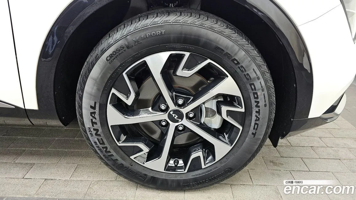 Kia Sportage — фото 8