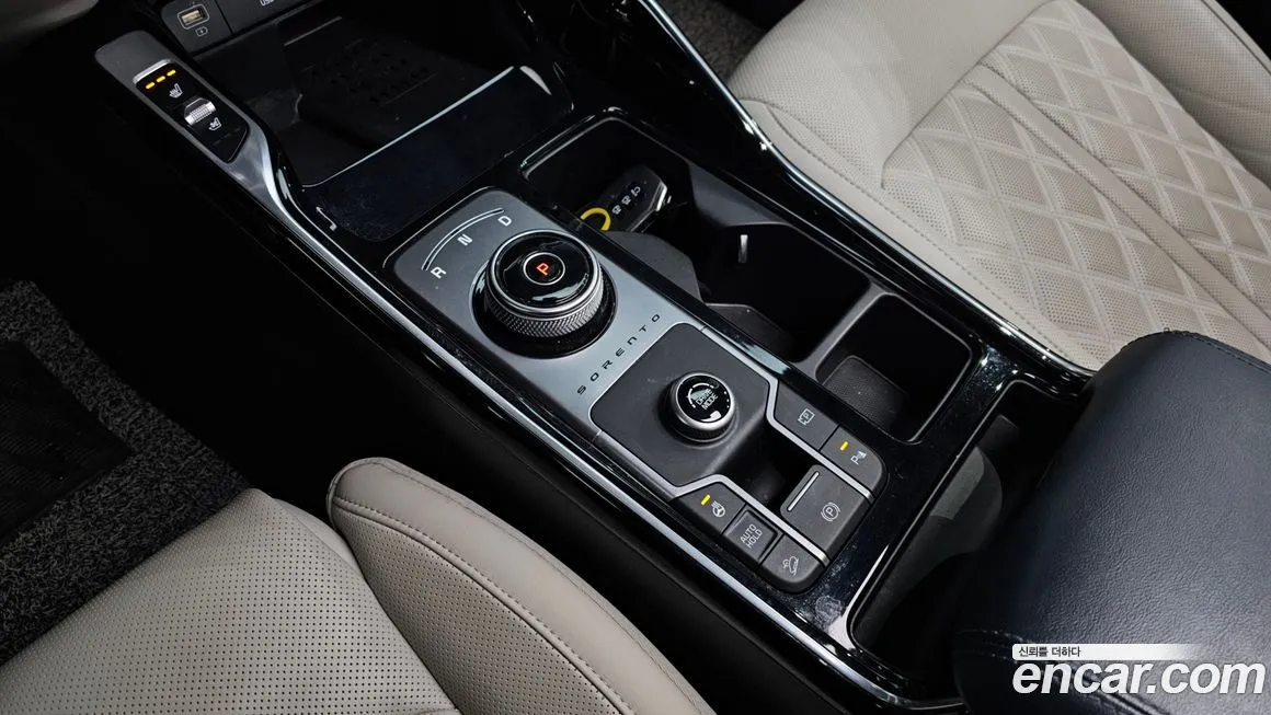 Kia Sorento — фото 9
