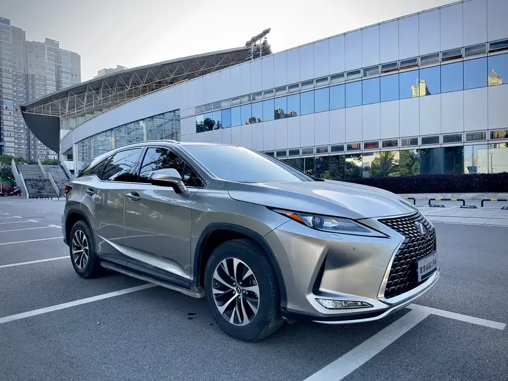 Lexus RX — фото 7