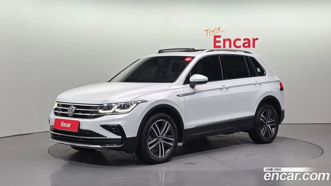 Volkswagen Tiguan — фото 1