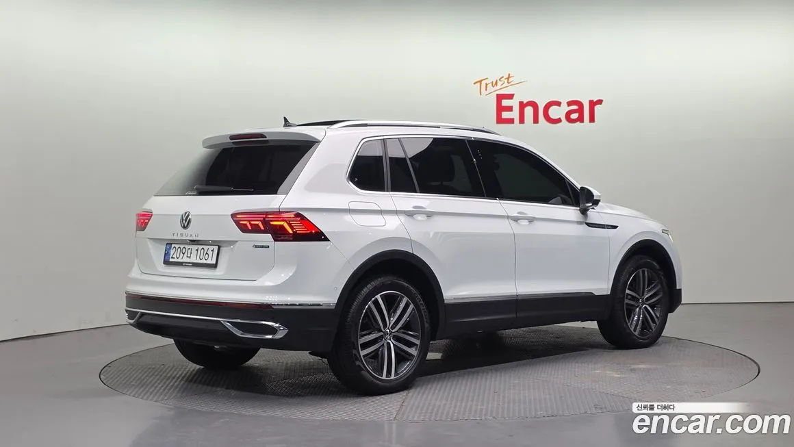 Volkswagen Tiguan — фото 3
