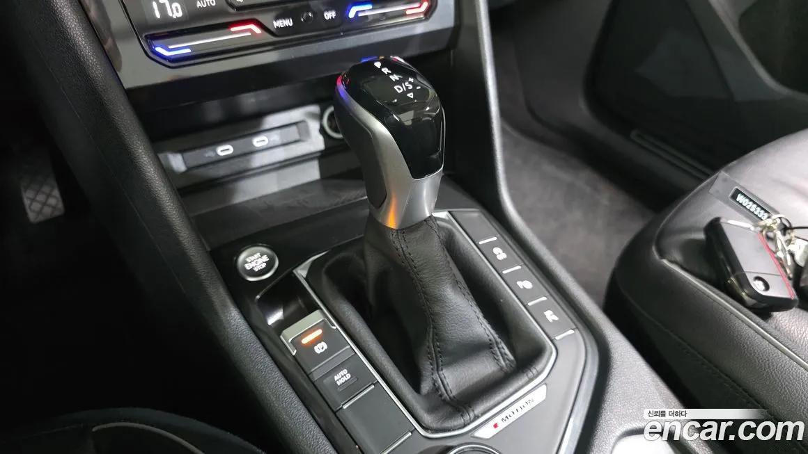 Volkswagen Tiguan — фото 10