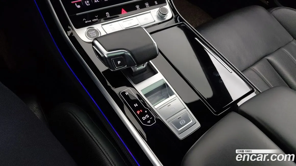 Audi A8 — фото 2