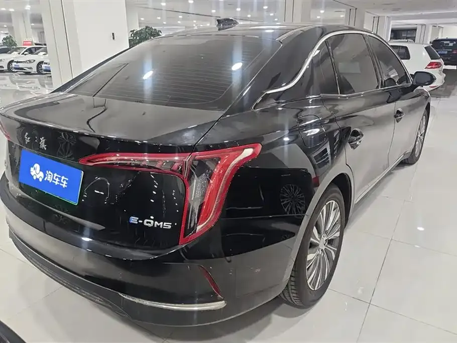Hongqi E-QM5 — фото 8