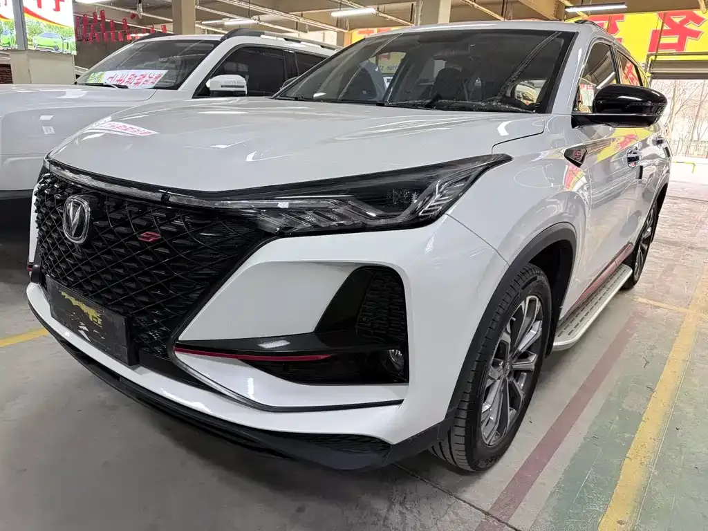 Changan CS75PLUS — фото 1