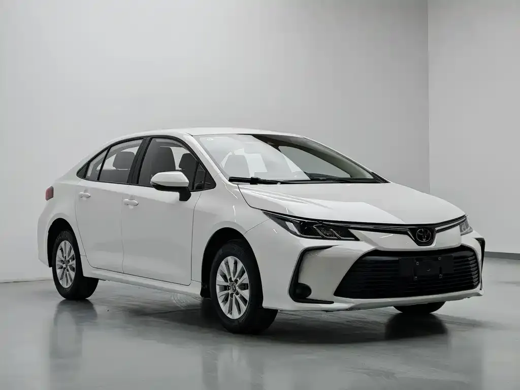 Toyota Corolla — фото 7