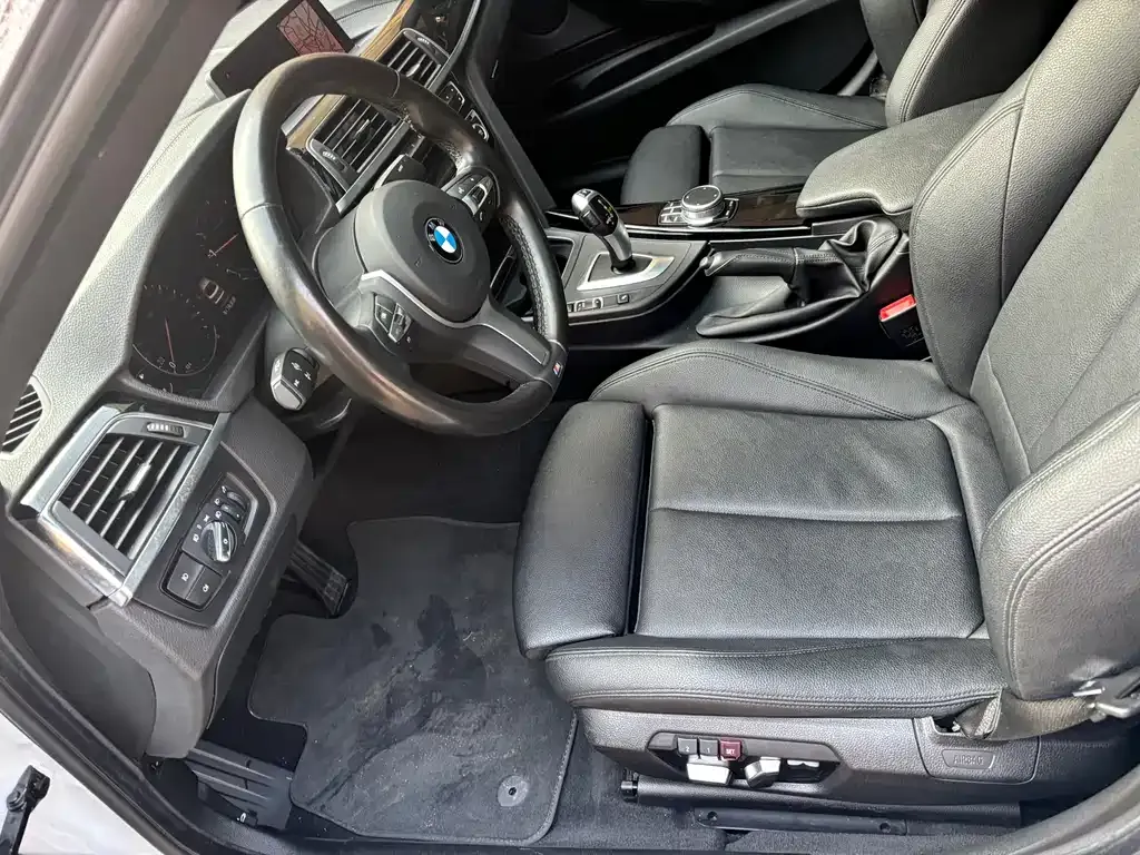 BMW 3 Series GT — фото 9