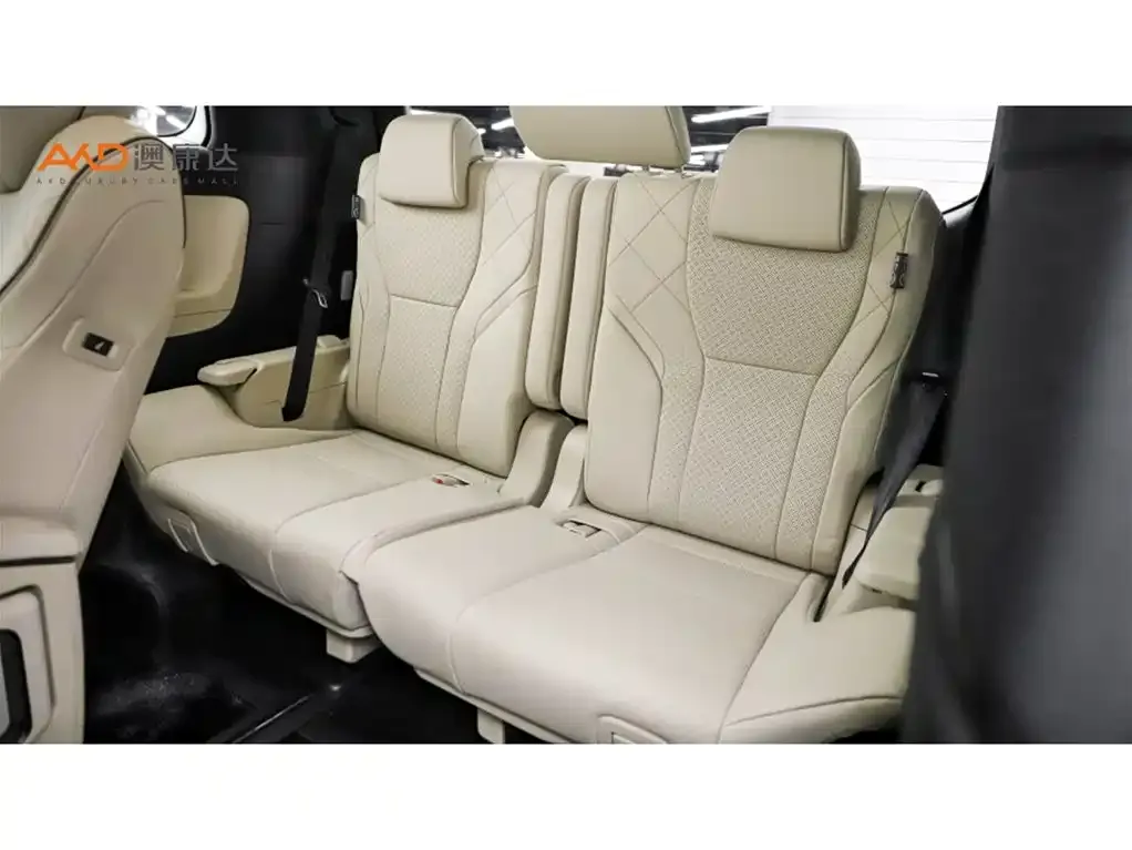 Toyota Alphard — фото 3