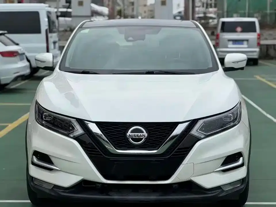 Nissan Qashqai — фото 2