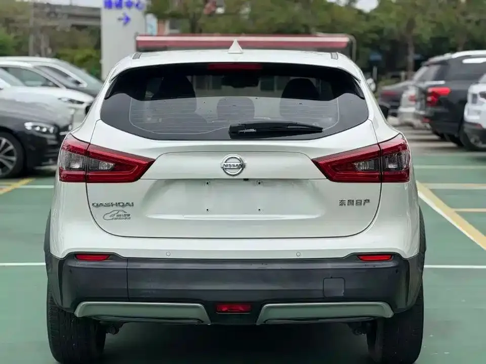 Nissan Qashqai — фото 4