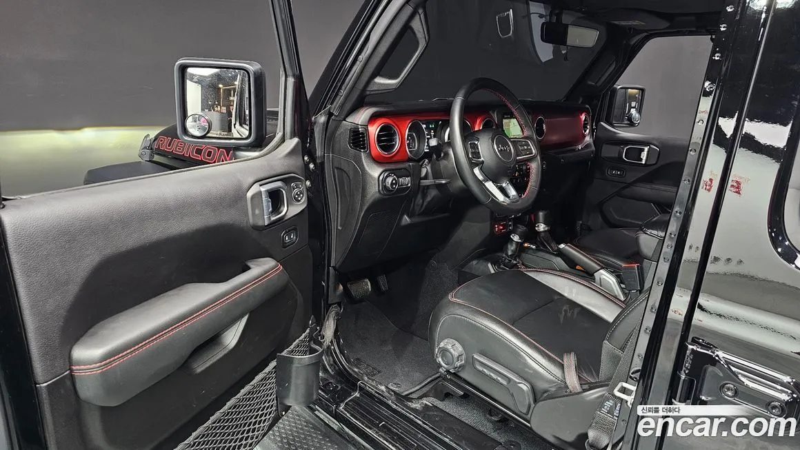 Jeep Wrangler — фото 10