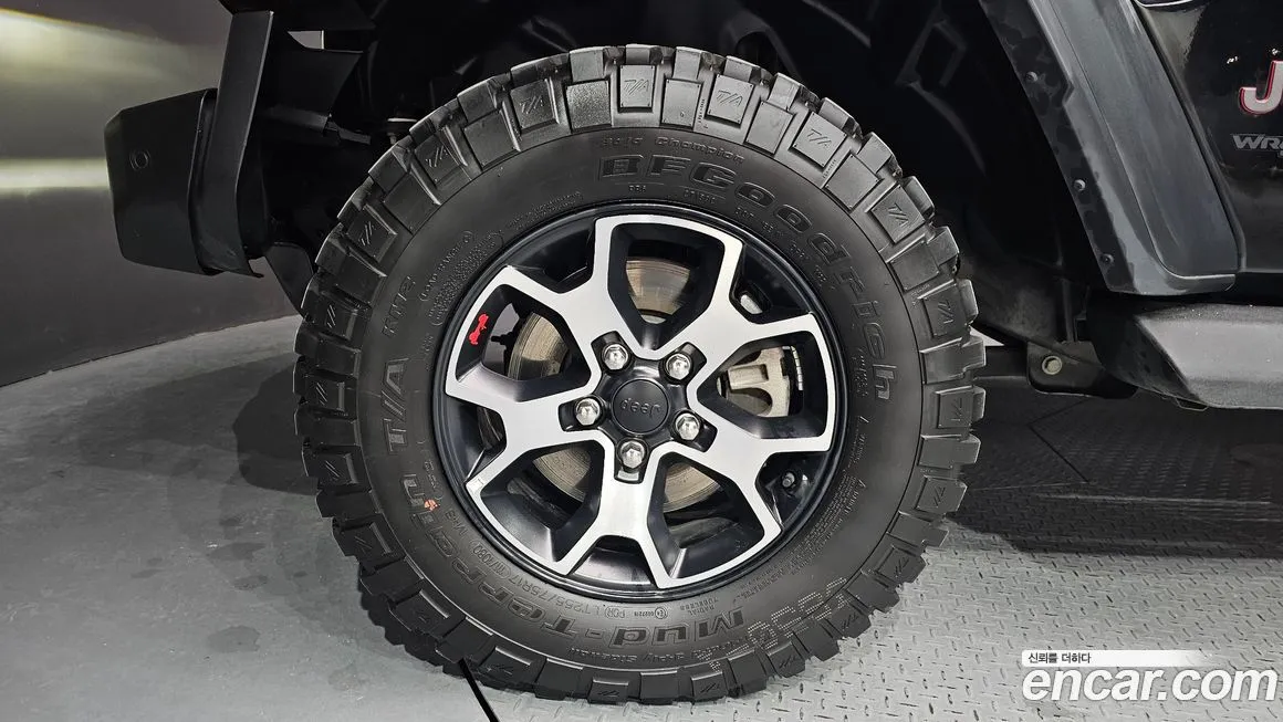 Jeep Wrangler — фото 5