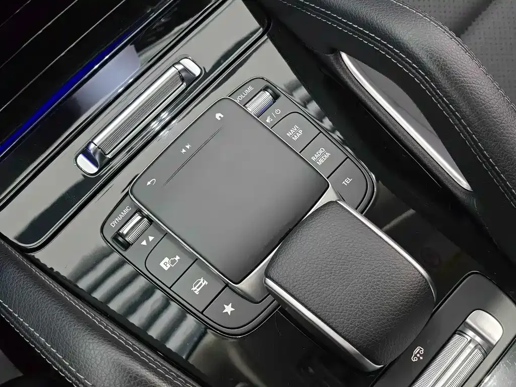 Mercedes-Benz GLE — фото 7
