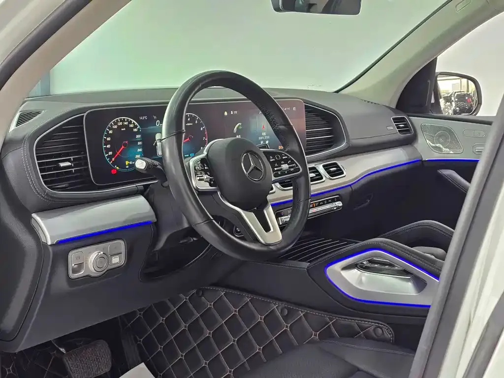Mercedes-Benz GLE — фото 10