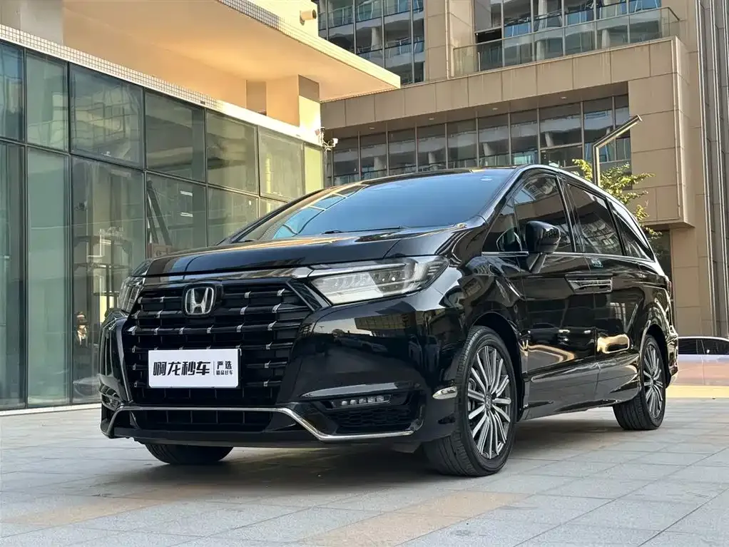 Honda Elysion — фото 1