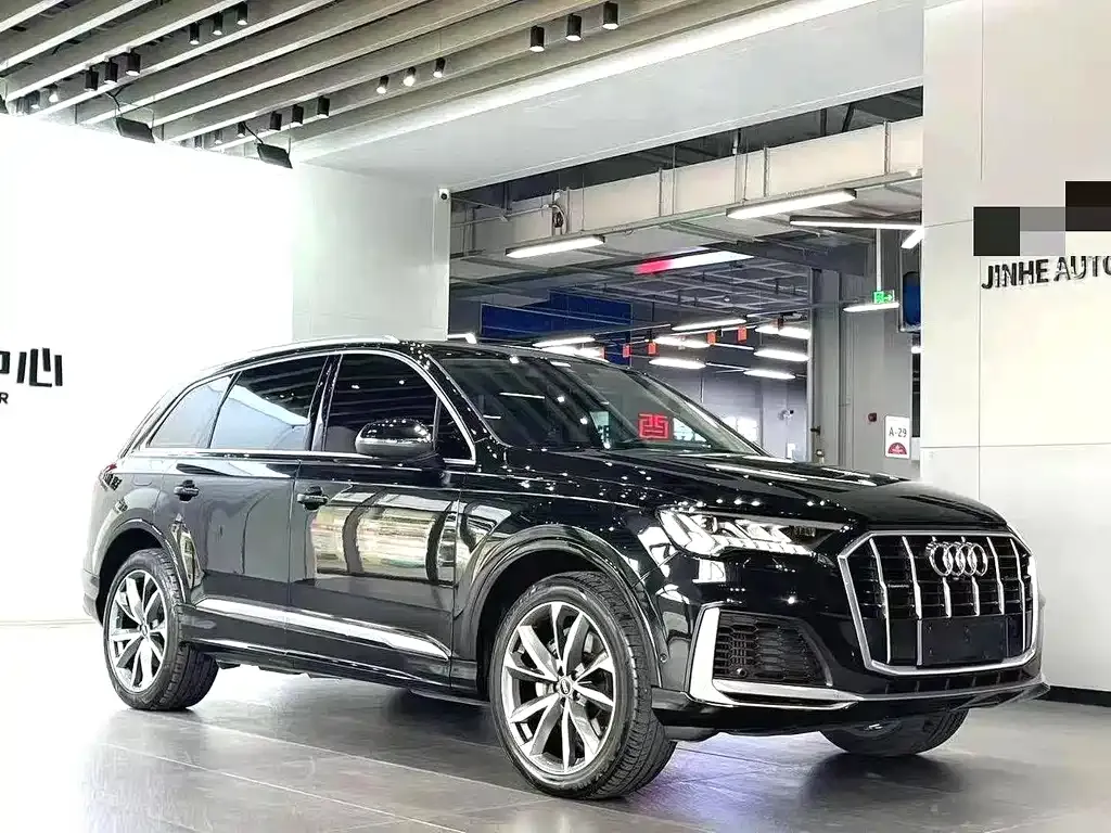 Audi Q7 — фото 9