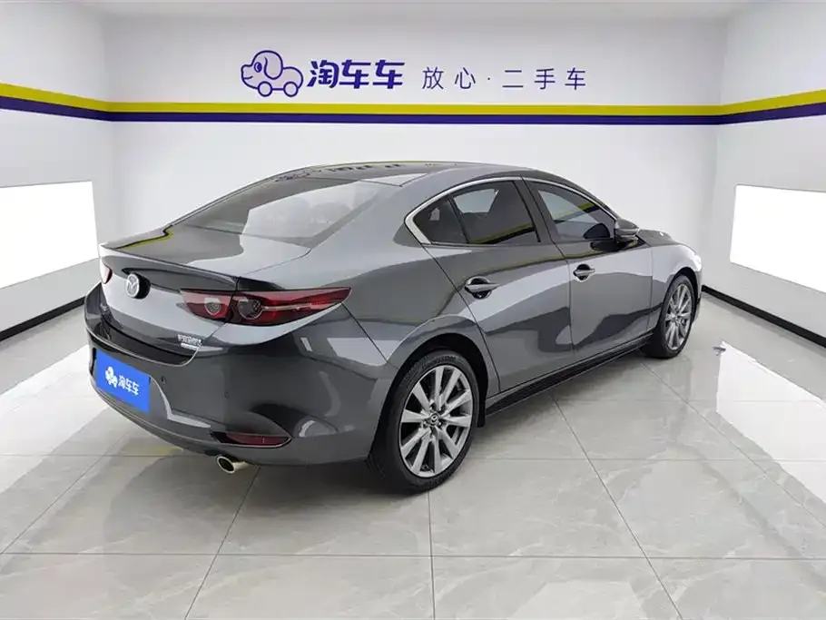 Mazda 3 Axela — фото 3
