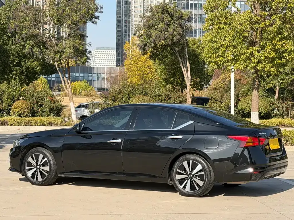 Nissan Teana — фото 4