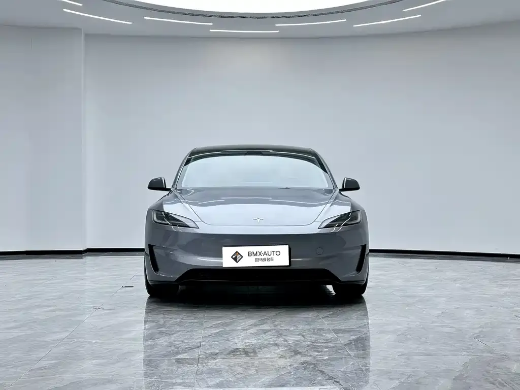 Tesla Model 3 — фото 4