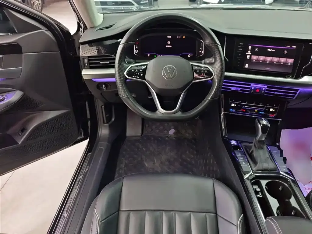 Volkswagen Passat — фото 4