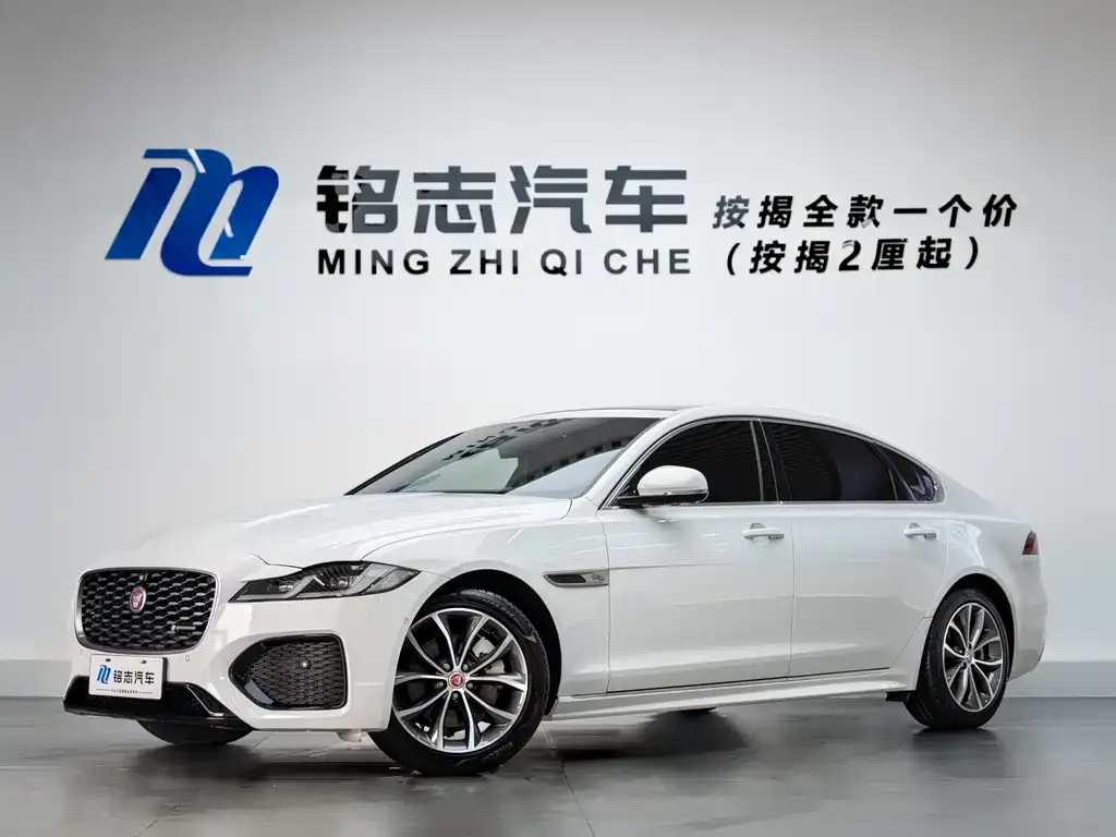 Jaguar XFL — фото 1
