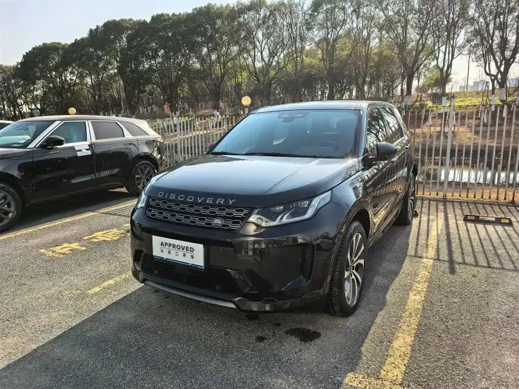 Land Rover Discovery Sport — фото 1