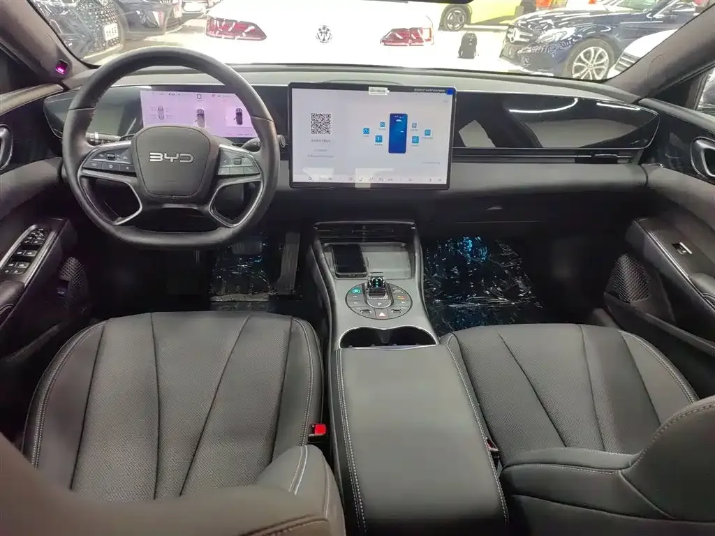 BYD Seal — фото 10