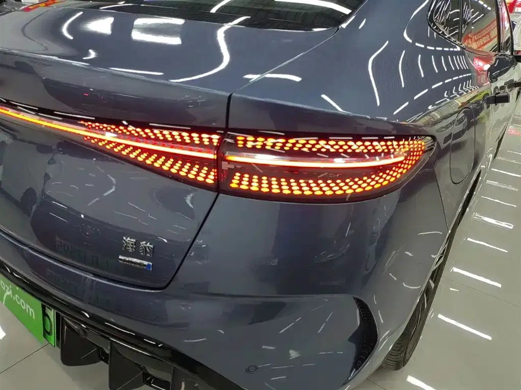 BYD Seal — фото 8
